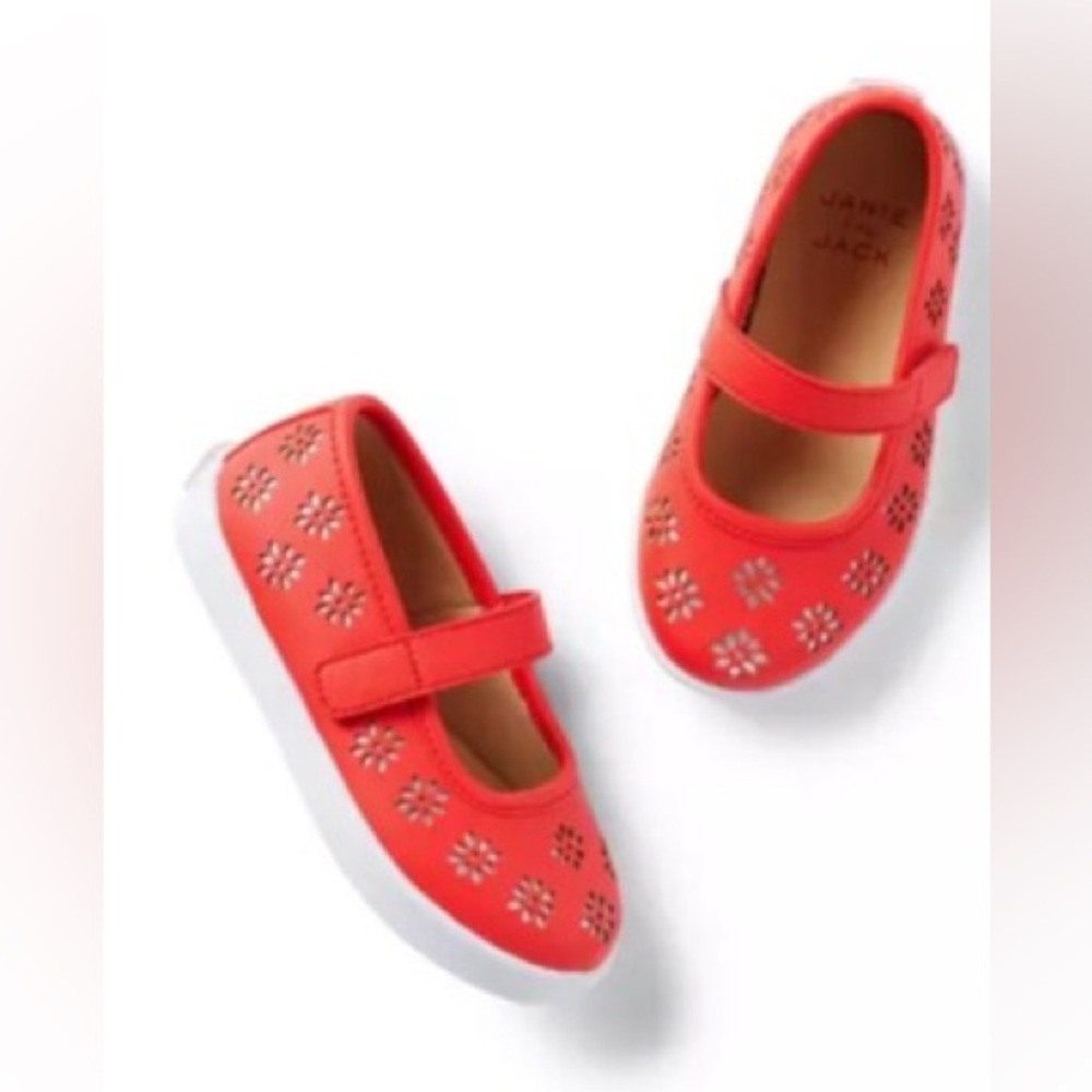 gently used - only worn a few times 

Janie and Jack Red Kids Mary Jane Shoes